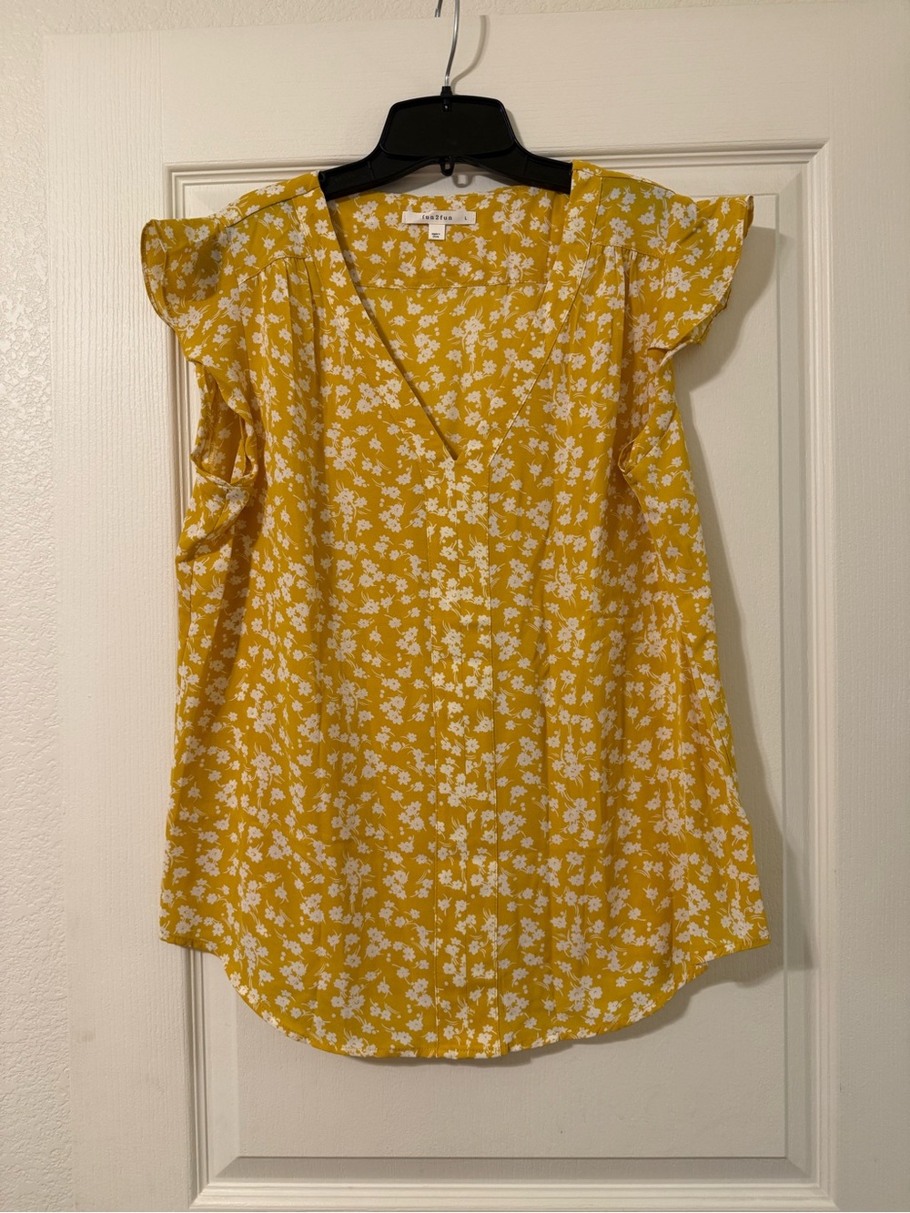 fun2fun NWOT Yellow Floral Ruffle Sleeve V-Neck Blouse